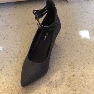 Never worn gray ankle strap felt pump size 8